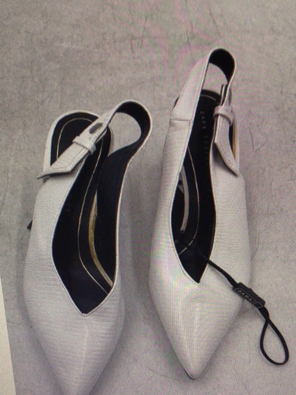 Women’s Pointed Slingback Pumps in White